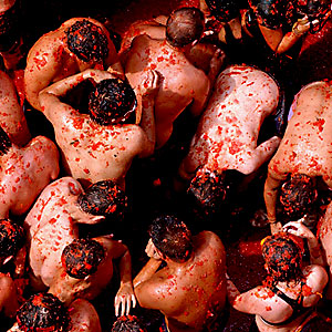 WWW_tomatina_4 "Бойцы" под ураганным огнем