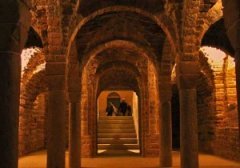 www_Cardona_Batigolix Крипта Церкви Сан Висенс