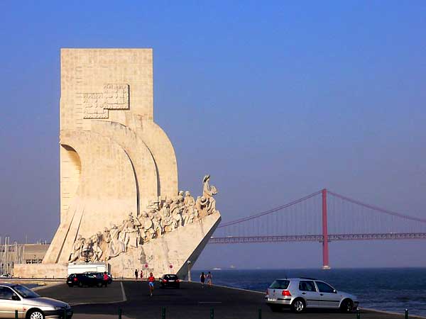 Лиссабон. Памятник Первооткрывателям