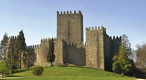 Guimaraes_castle