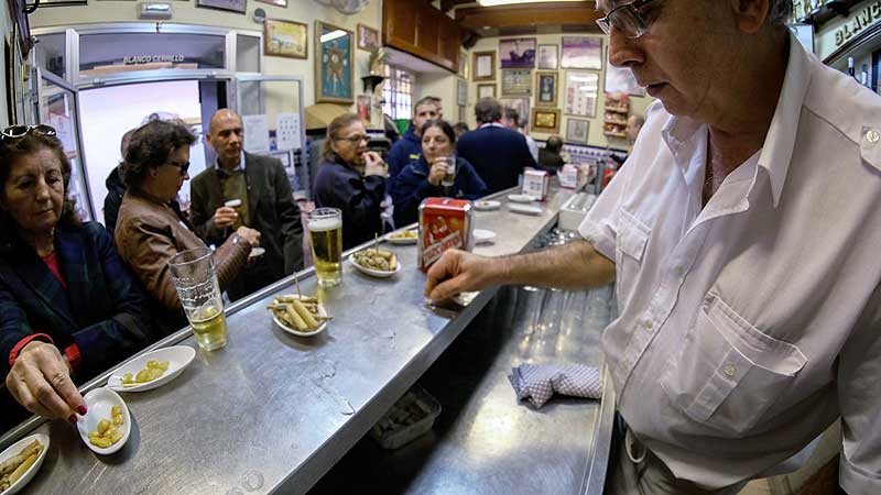 Бар "Бланко Серильо", Севилья, Испания